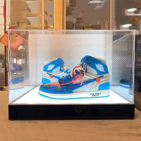 Brugerdefinerede sneakertasker med lys