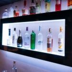 Étagère de bar murale en gros, étagère à liqueur à led avec lumière